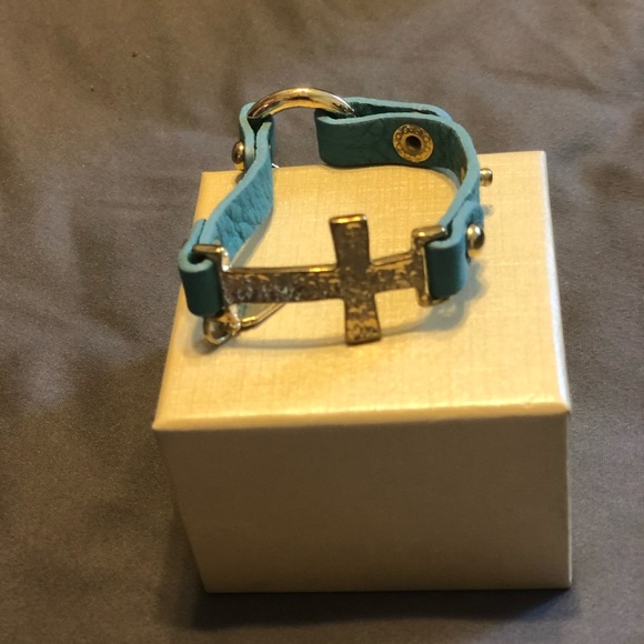 Natasha Accessories Leather Wrap Bracelet - Picture 2 of 4